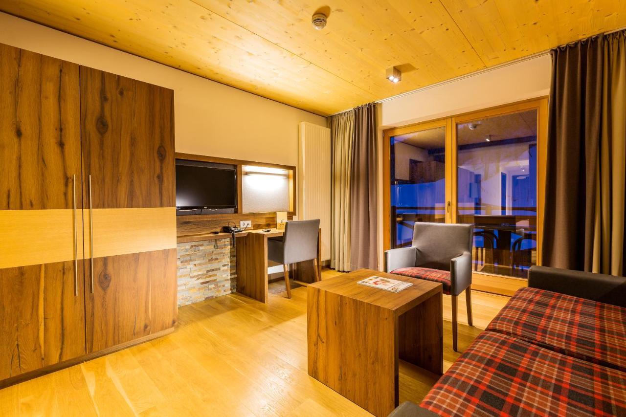 Hotel Der Waldhof à Scheffau am Wilden Kaiser Extérieur photo