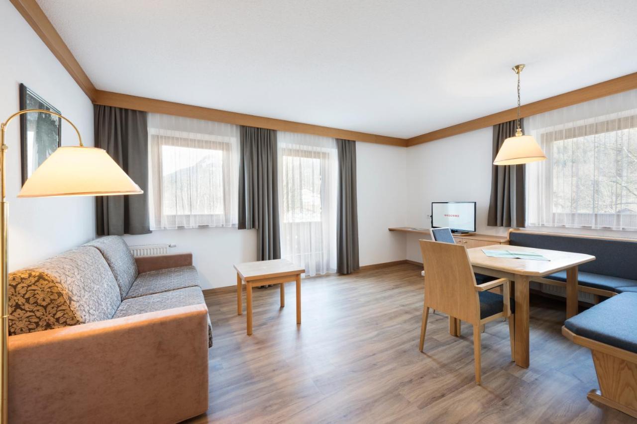Hotel Der Waldhof à Scheffau am Wilden Kaiser Extérieur photo