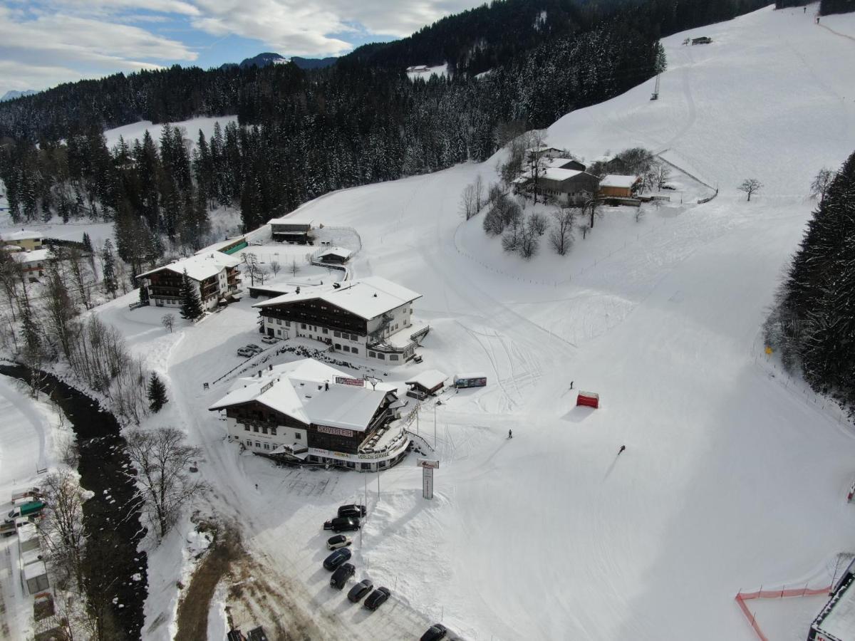 Hotel Der Waldhof à Scheffau am Wilden Kaiser Extérieur photo