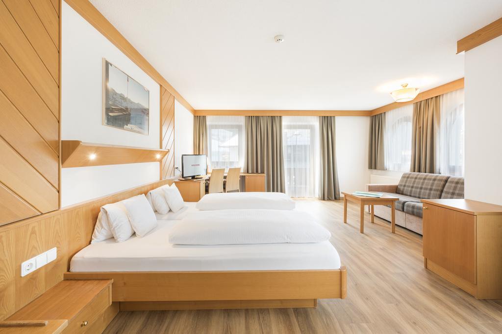 Hotel Der Waldhof à Scheffau am Wilden Kaiser Chambre photo